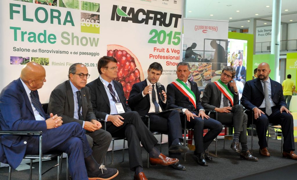 The 32nd edition of Macfrut has officially opened, with exhibitors increasing to 1,000 plus 30 delegations from abroad and 350 buyers attending.