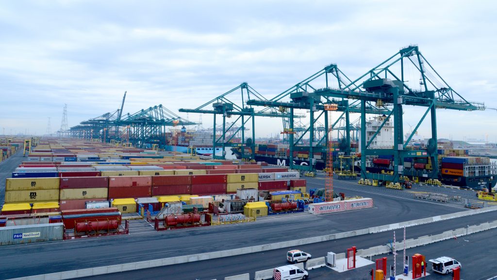 For the first time, the Port of Antwerp’s shipping container volume has risen above 10 million TEU 