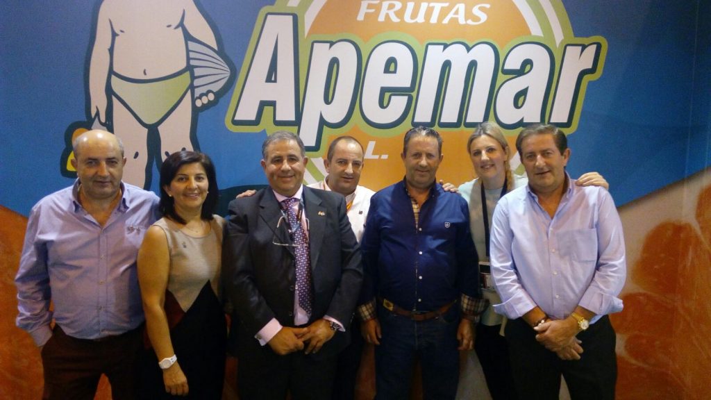 Apemar is a family business founded more than 50 years ago, based in Murcia. The company specialises in lemon and grapefruit. Apemar allocates a percentage of its Spanish production to overseas markets
