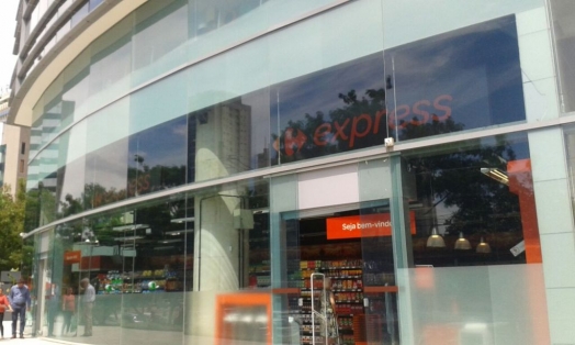 Located in the upmarket district of Brooklin in Brazilian capital Sao Paulo, the new outlet is of the Carrefour Express format.