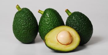 Worldwide avocado production growth slows due to adverse weather conditions