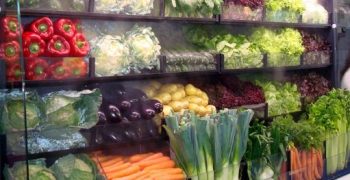 Spaniards consume more vegetables and less fruit