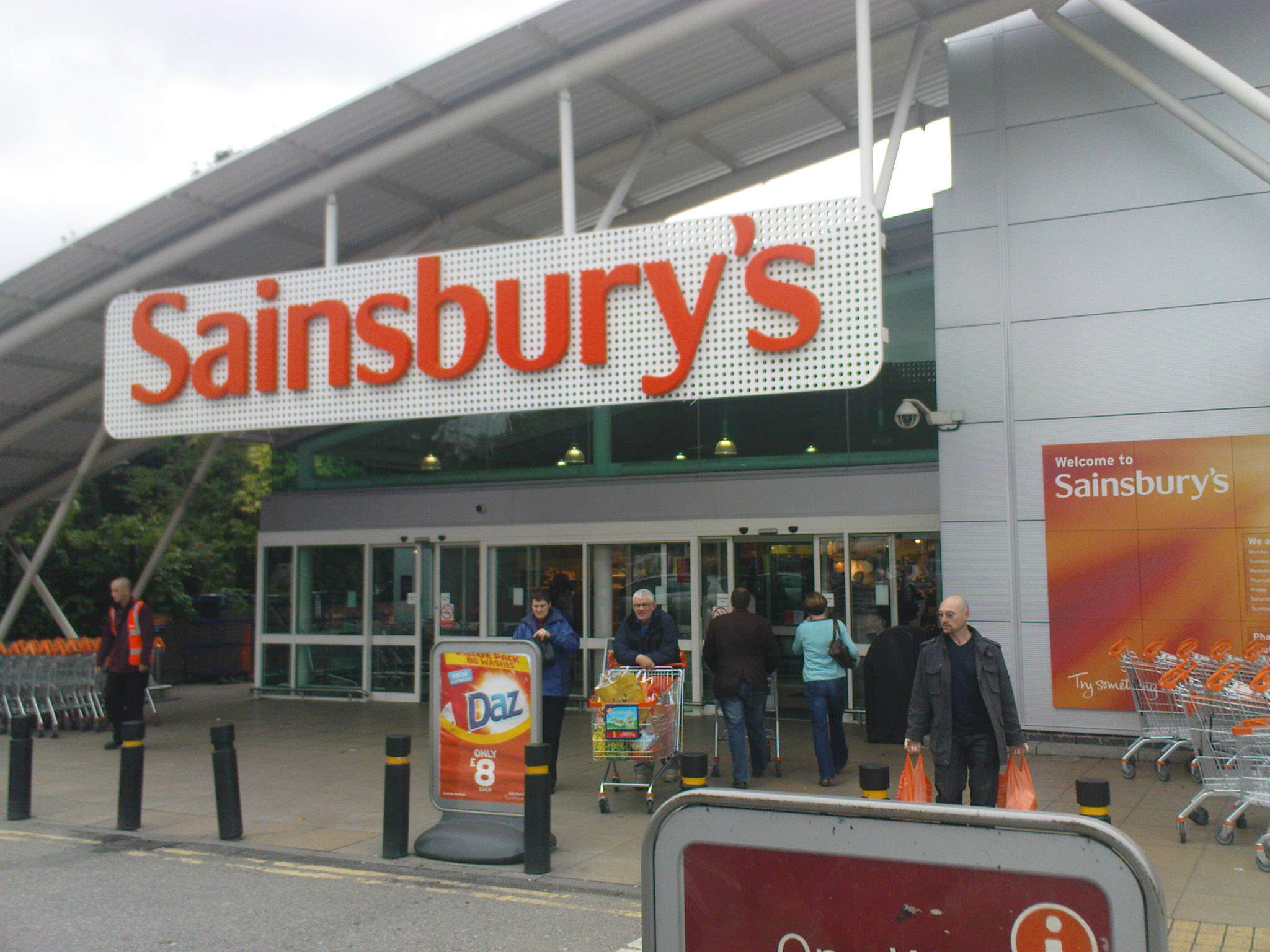 Sainsbury's commits to £1 billion to become Net Zero by 2040