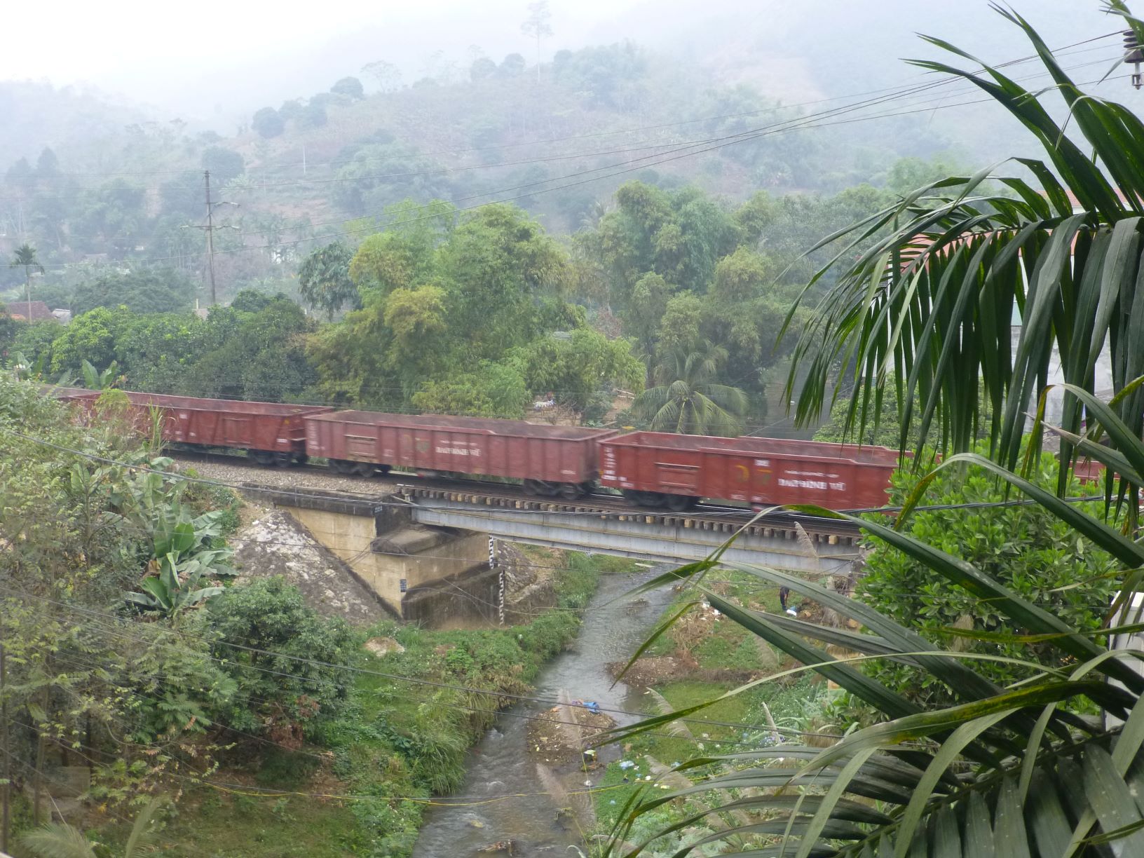 New train route between China and Vietnam