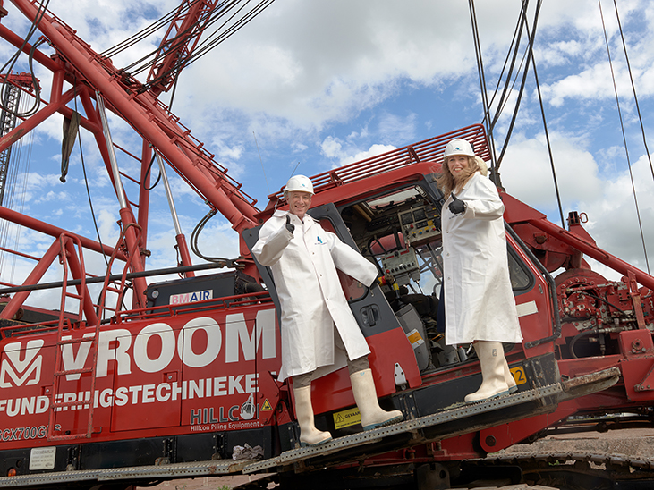 First pile in the ground for new build Nature’s Pride - Fred van Heyningen and Adrielle Dankier © Nature’s Pride