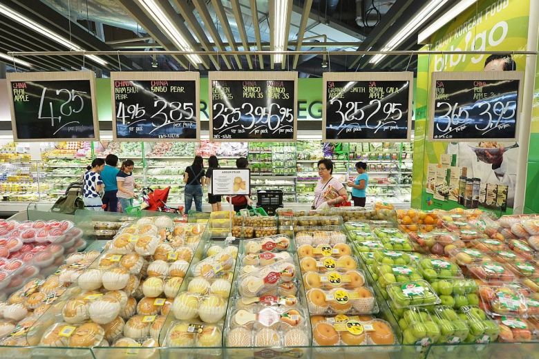 FairPrice combats food waste © ALPHONSUS CHERN (Source: The Straits Times)