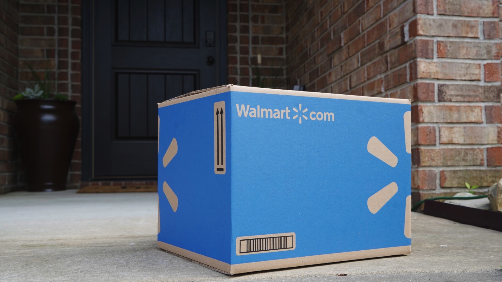 Walmart to open pop-up e-distribution centres