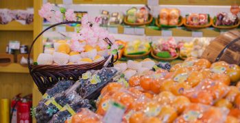 Leading Chinese fruit retailers to go public in 2021