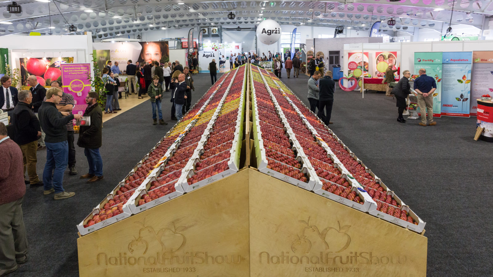 UK’s National Fruit Show to celebrate heroic growers