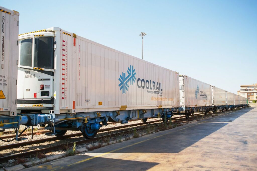 First rail shipment of fresh produce sets off from Valencia to Denmark