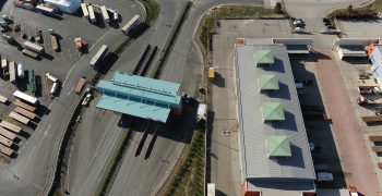 Amerigo Vespucci <em>installs low-temperature warehouses</em>